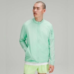 Lululemon Fast and Free Jacket size L in VGUC color Wild Mint